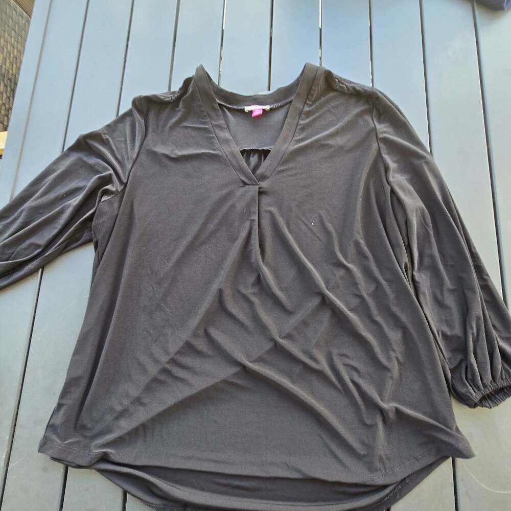 Vince Camuto Women's Black Blouse V Neck Sz XXL